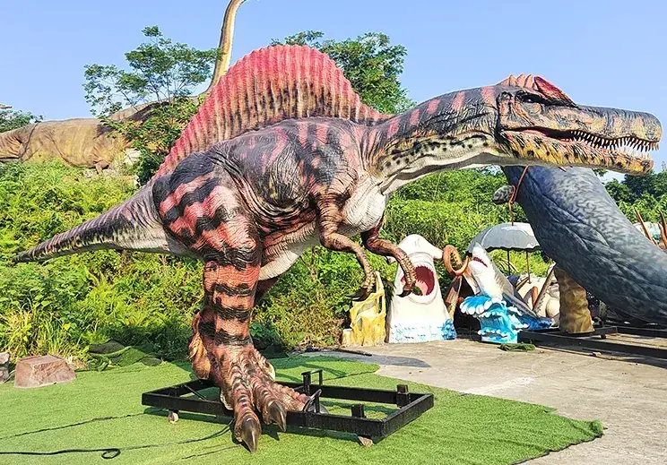 Espinosaurio animatrónico, una de las figuras que suministramos para exposiciones — exposiciones en Murcia