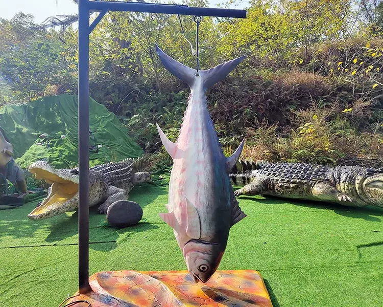 Atún gigante animatrónico