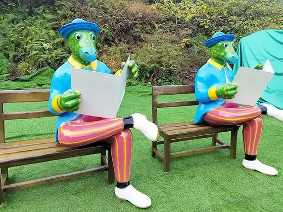 Banco temático de dinosaurio