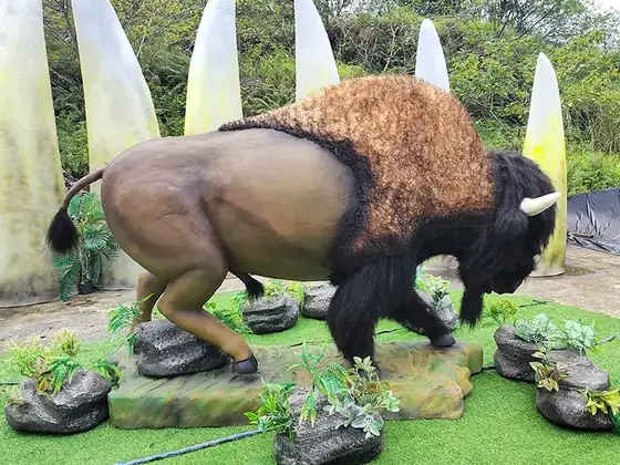 Bisonte animatrónico