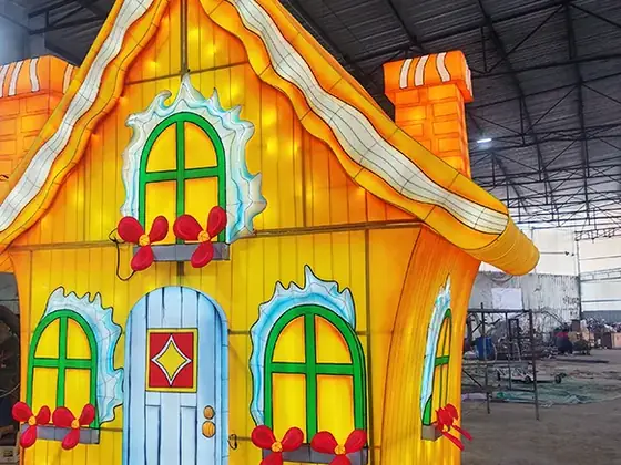Casa de jengibre luminosa LED