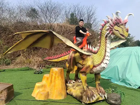 Dragón montable (paseo)