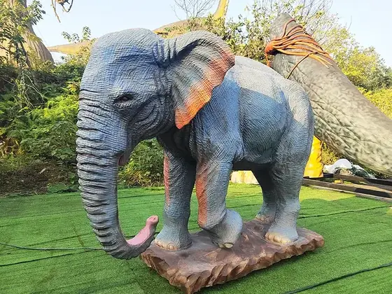 Elefante animatrónico