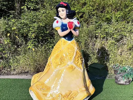 Figura decorativa de gran formato (fibra de vidrio)