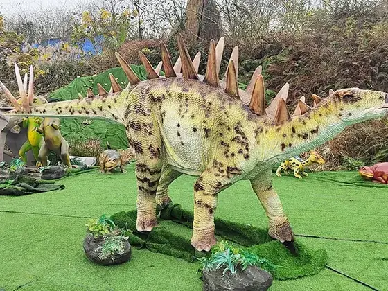 Huayangosaurio animatrónico