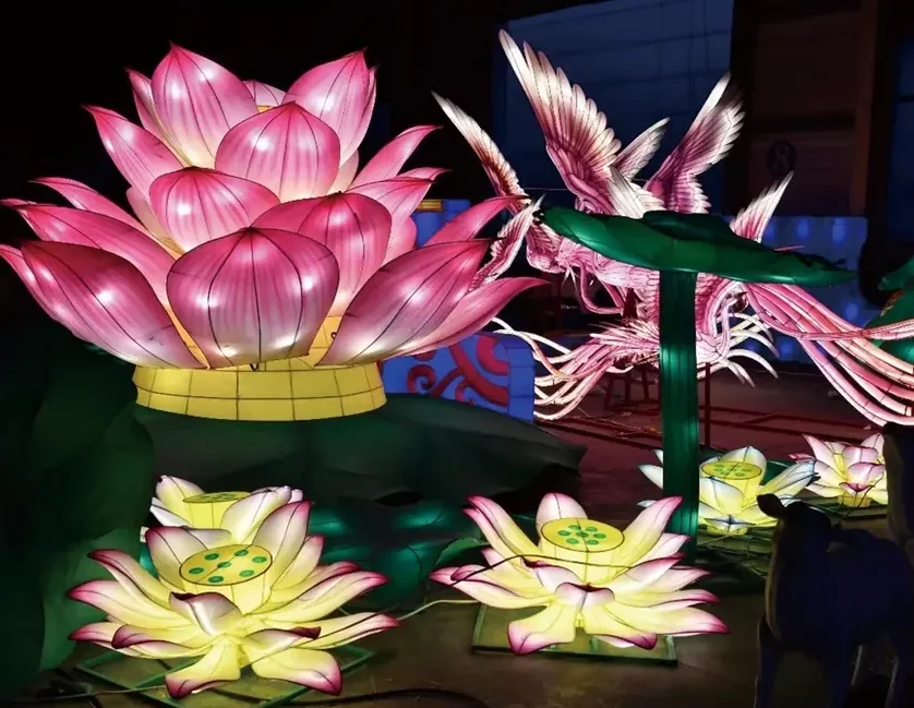 Flores de loto luminosas LED de gran tamaño