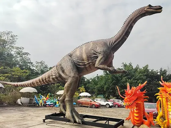 Plateosaurio animatrónico
