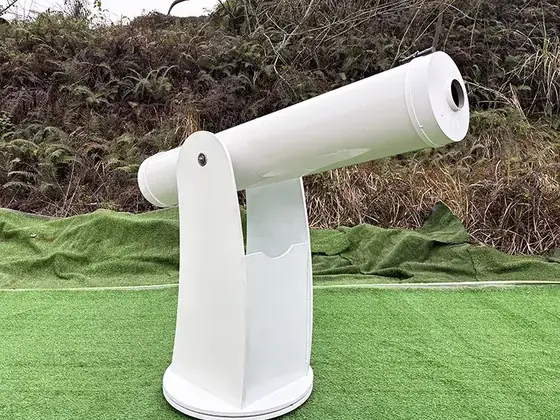Telescopio gigante (atrezo)