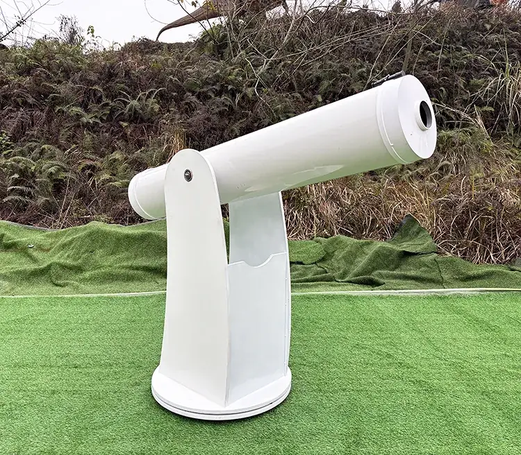 Telescopio gigante (atrezo)